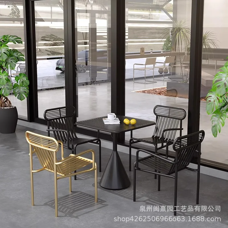 Noordse moderne terras-koffiet - Coffee Tea Lounge recensie en prijs
